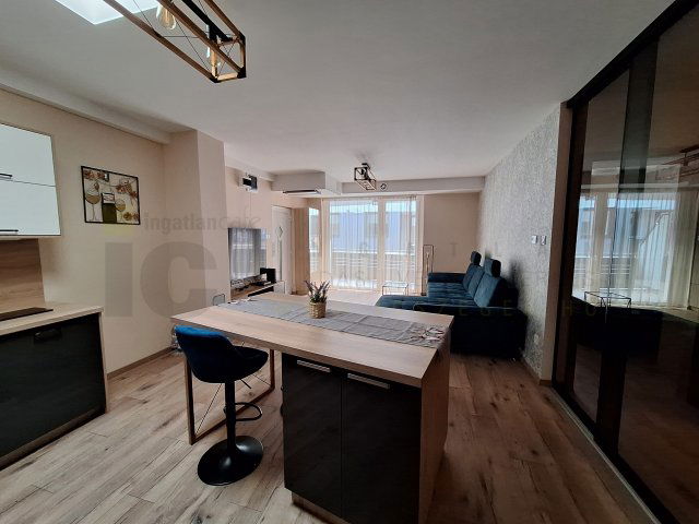 Kiadó téglalakás, albérlet, Szegeden 320 E Ft / hó, 2 szobás