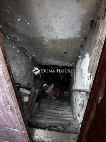 Eladó téglalakás, Budapesten, XX. kerületben 31 M Ft, 1 szobás