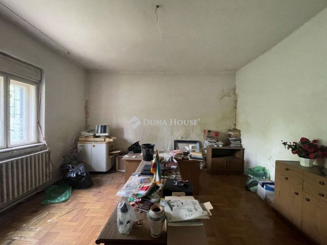 Eladó családi ház, Budapesten, XVIII. kerületben 49.9 M Ft