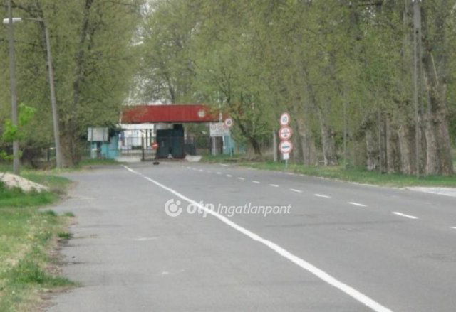 Eladó telek, Röszkén 99.9 M Ft / költözzbe.hu