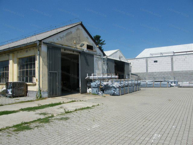 Eladó ipari ingatlan, Siófokon 350 M Ft, 3 szobás