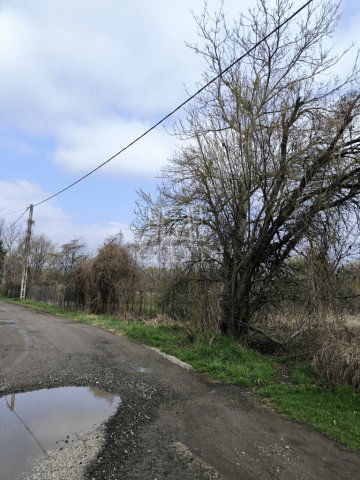 Eladó mezogazdasagi ingatlan, Gödön 30 M Ft
