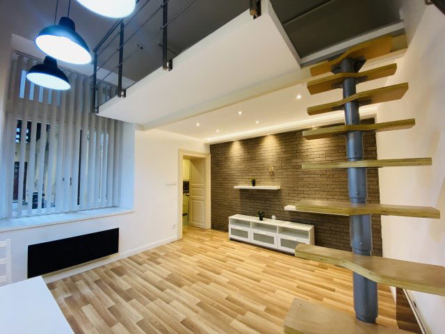 Kiadó téglalakás, albérlet, VI. kerületben, Podmaniczky utcában