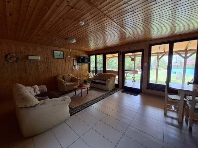 Eladó nyaraló, Békésszentandráson 70 M Ft, 3 szobás