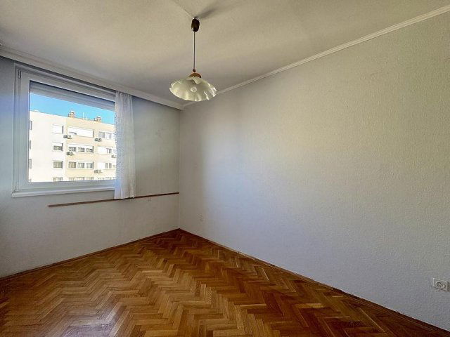 Eladó panellakás, Budapesten, XXI. kerületben 49.9 M Ft