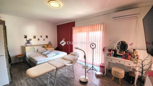 Eladó családi ház, Érden 126 M Ft, 4 szobás
