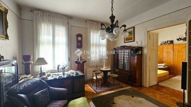 Eladó családi ház, Budapesten, X. kerületben 160 M Ft, 6 szobás