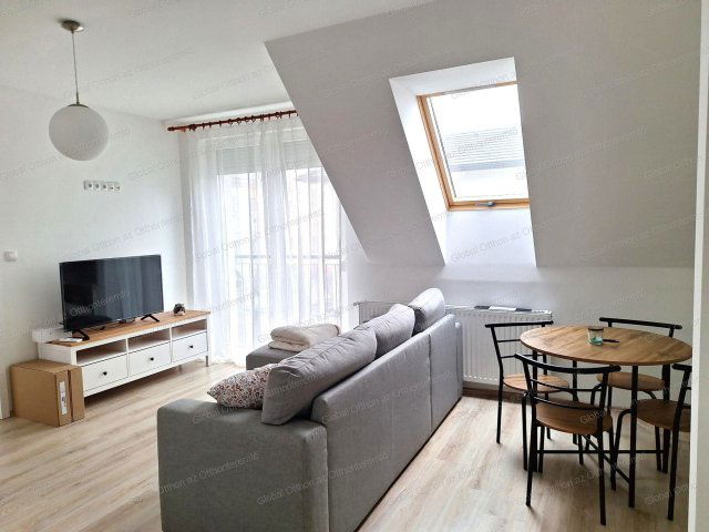 Eladó téglalakás, Hegyeshalomban 49.9 M Ft, 1+2 szobás