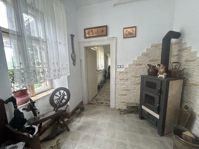Eladó családi ház, Igalon 35 M Ft, 2 szobás