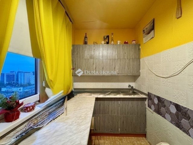 Eladó panellakás, Budapesten, III. kerületben 63.9 M Ft, 2 szobás