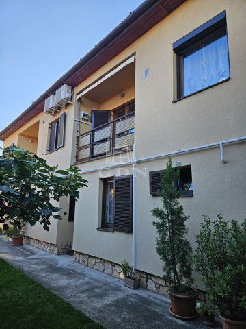 Eladó téglalakás, Szigetszentmiklóson 89 M Ft, 3+2 szobás