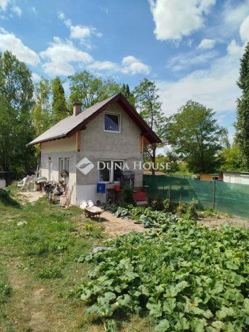 Eladó családi ház, Baracskán 29.9 M Ft, 4 szobás