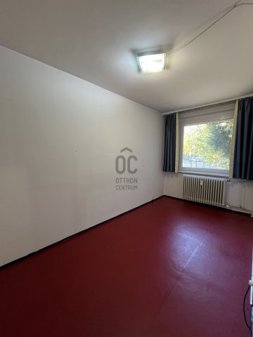 Eladó panellakás, Debrecenben, Hajó utcában 58.9 M Ft, 3 szobás