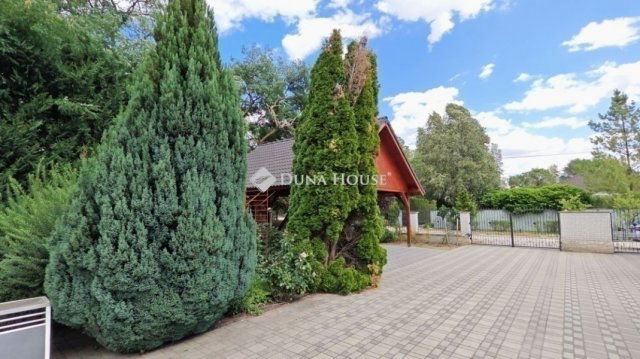 Eladó családi ház, Kecskeméten 134.99 M Ft, 4 szobás