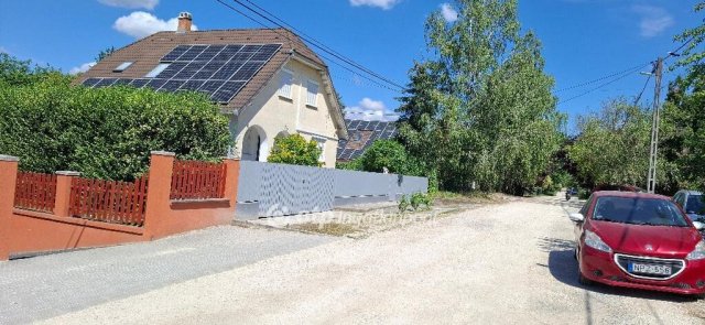 Eladó családi ház, Érden 179 M Ft, 3+2 szobás