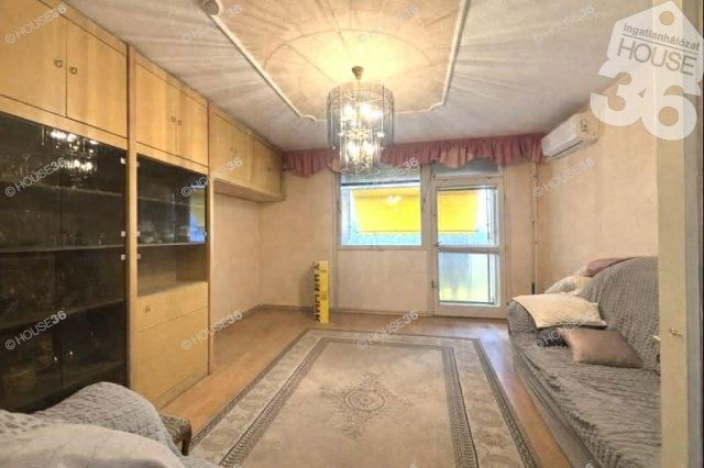 Eladó panellakás, Kecskeméten 40.9 M Ft, 2 szobás