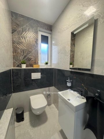 Eladó sorház, Velencén 220 M Ft, 5 szobás / költözzbe.hu