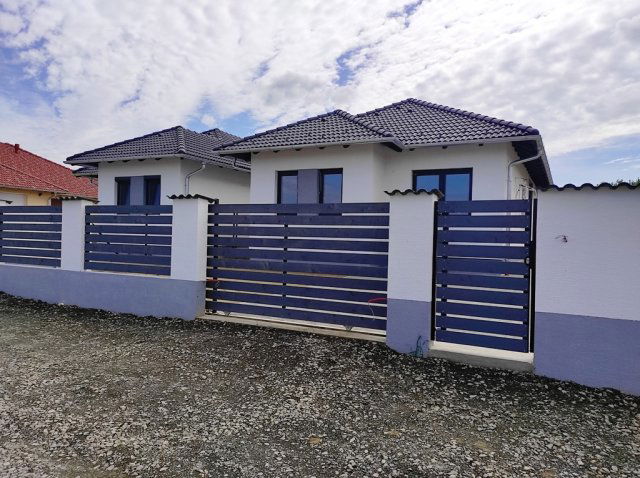 Eladó családi ház, Őrbottyánban 92 M Ft, 4 szobás