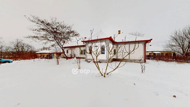 Eladó családi ház, Beszterecén 54 M Ft, 3 szobás