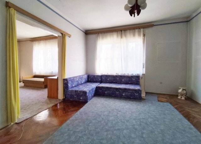 Eladó családi ház, Dombóváron 23.7 M Ft, 3 szobás