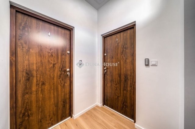 Eladó téglalakás, Budapesten, IX. kerületben 95 M Ft, 2 szobás