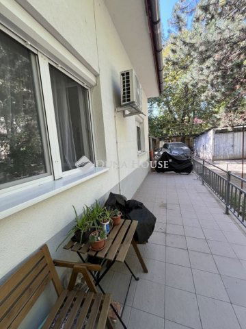 Eladó családi ház, Budapesten, X. kerületben, Román utcában