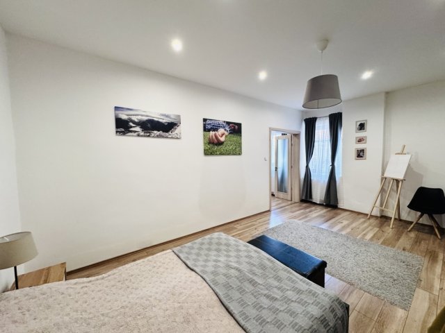 Eladó téglalakás, Pécsett 79.99 M Ft, 3 szobás