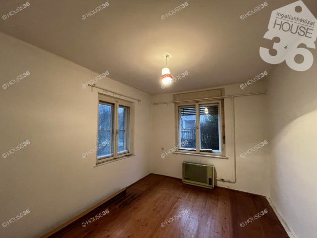 Eladó családi ház, Nagykőrösön 32.5 M Ft, 2 szobás