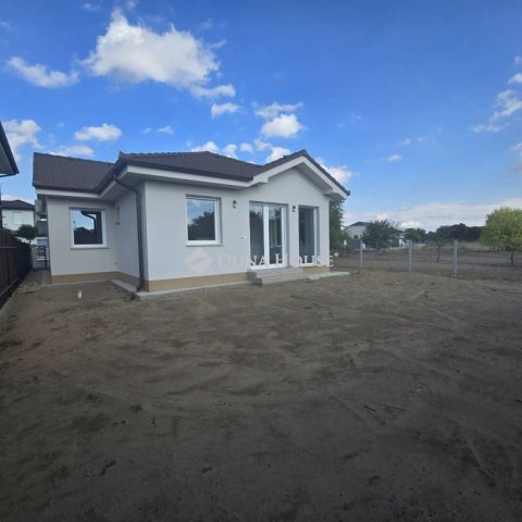 Eladó családi ház, Kecskeméten 125 M Ft, 4 szobás