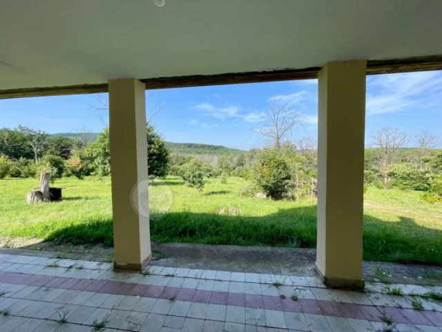 Eladó családi ház, Pilismaróton 225 M Ft, 2 szobás