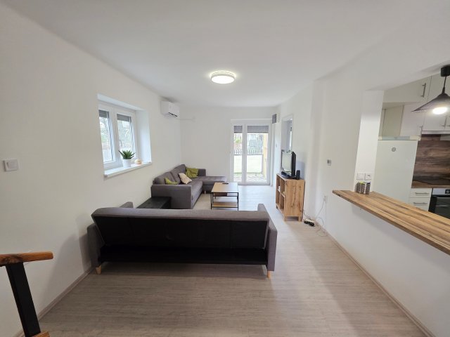 Kiadó családi ház, albérlet, Balatonvilágoson 190 E Ft / hó