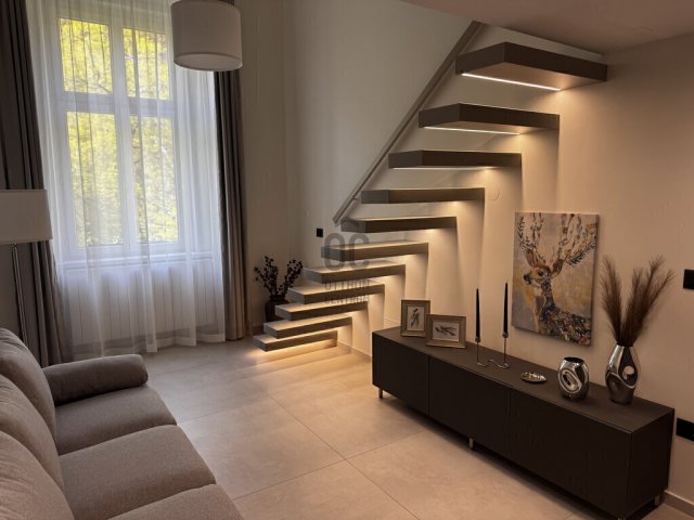 Eladó téglalakás, Budapesten, VI. kerületben 179.9 M Ft