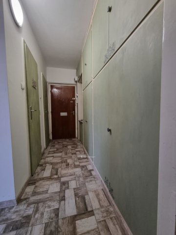 Eladó panellakás, Győrött 53.9 M Ft, 1+1 szobás