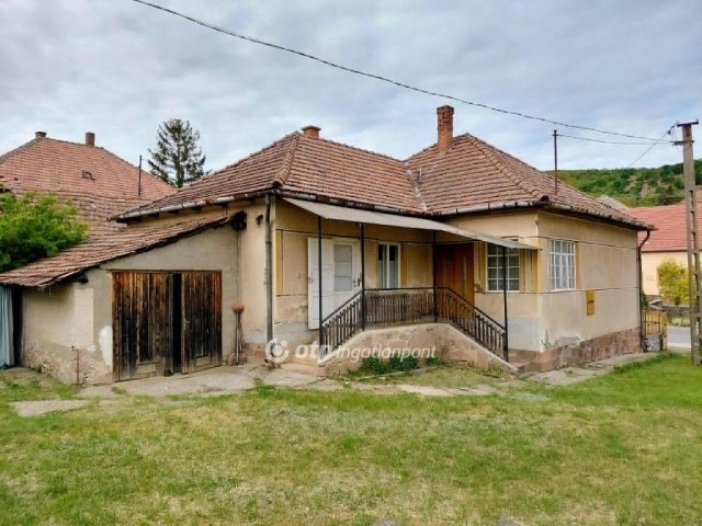 Eladó családi ház, Bükkzsércen 28.5 M Ft, 3 szobás