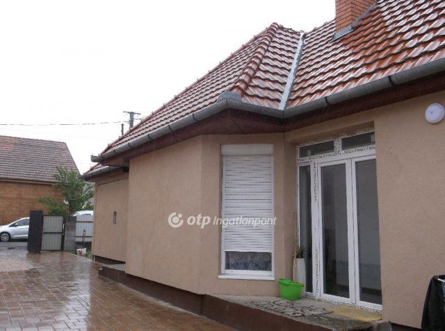 Eladó családi ház, Hatvanban 75 M Ft / költözzbe.hu
