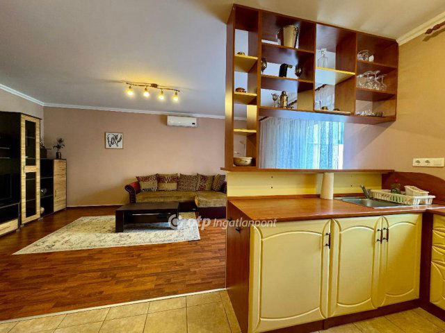 Eladó téglalakás, Debrecenben 63.9 M Ft, 1+1 szobás