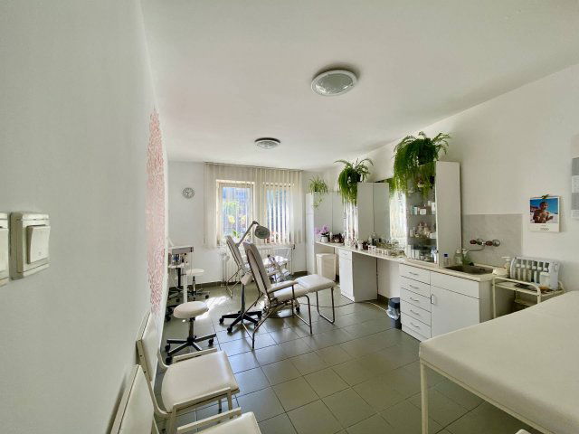 Eladó üzlethelyiség, Gyulán 36.9 M Ft, 2 szobás