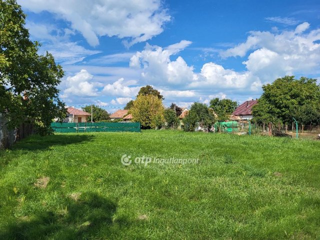 Eladó telek, Siófokon 21.5 M Ft / költözzbe.hu