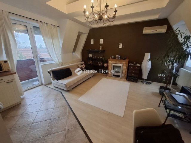 Eladó téglalakás, Kiskunfélegyházán 36.49 M Ft, 2 szobás