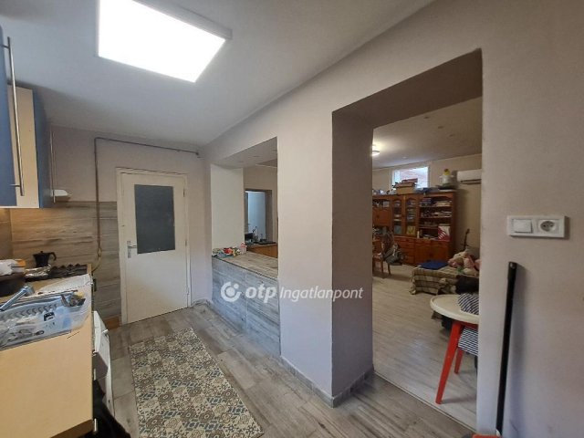 Eladó családi ház, Makón 54.45 M Ft, 3 szobás