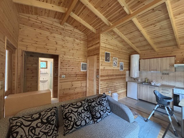 Eladó nyaraló, Siófokon 65 M Ft, 3 szobás / költözzbe.hu