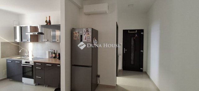 Kiadó téglalakás, albérlet, Taksonyon 250 E Ft / hó, 3 szobás