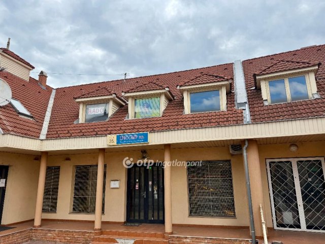 Eladó üzlethelyiség, Dunakeszin 720 M Ft / költözzbe.hu