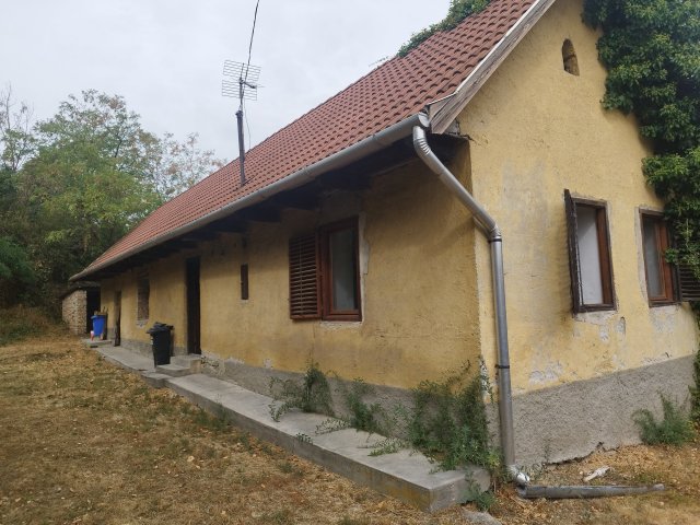 Eladó családi ház, Kisgyőrön 15.5 M Ft, 2 szobás