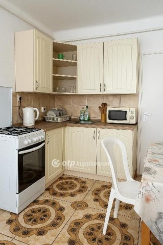 Eladó téglalakás, Egerben 54 M Ft, 2+1 szobás