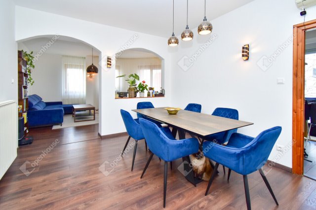 Eladó téglalakás, Szegeden 89.9 M Ft, 3 szobás