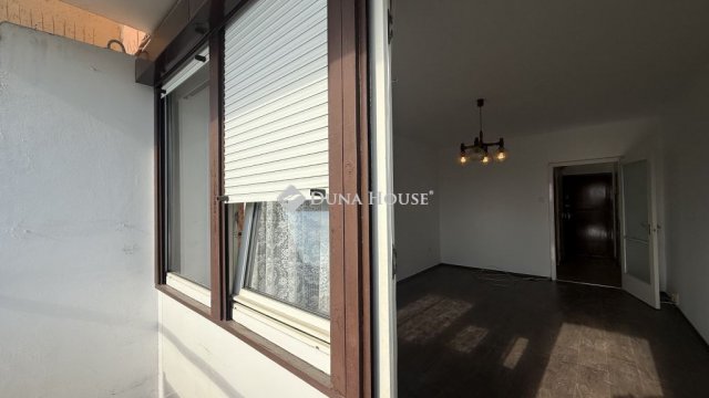 Eladó panellakás, Szombathelyen 31.9 M Ft, 1 szobás