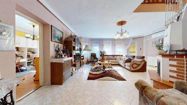 Eladó családi ház, Nyíregyházán 74.5 M Ft, 6 szobás