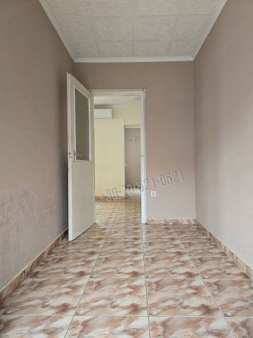 Eladó családi ház, Székesfehérvárott 120 M Ft, 8+1 szobás