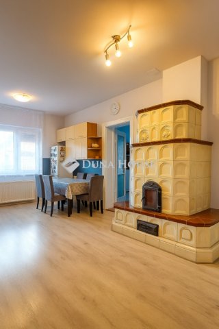 Eladó ikerház, Debrecenben 92.9 M Ft, 4 szobás